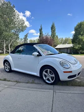 2010 Volkswagen New Beetle Convertible