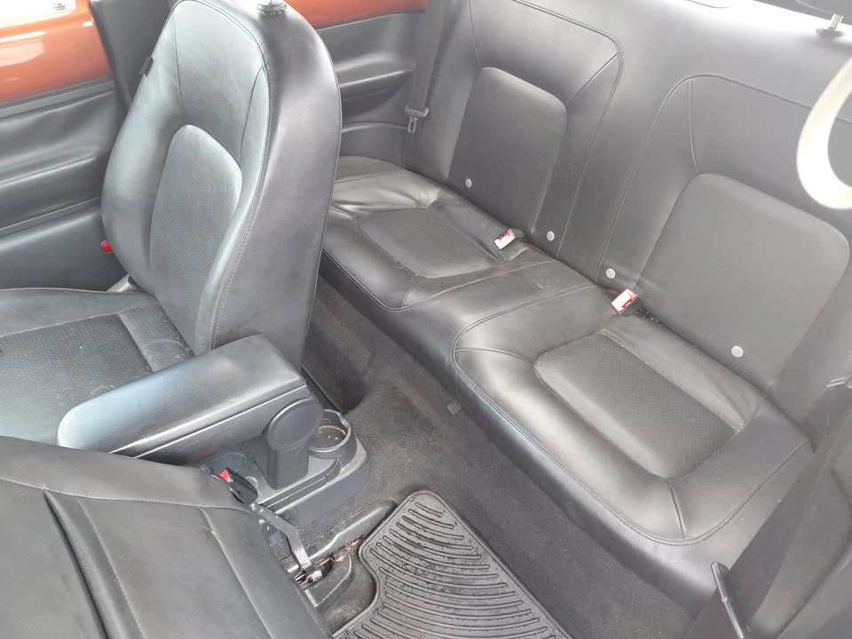 2010 Volkswagen New Beetle - Image 11 of 18