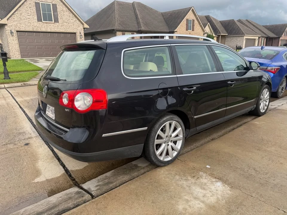 2010 Volkswagen Passat - Image 5 of 10