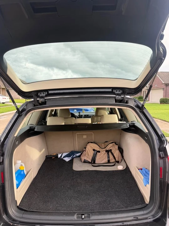 2010 Volkswagen Passat - Image 9 of 10