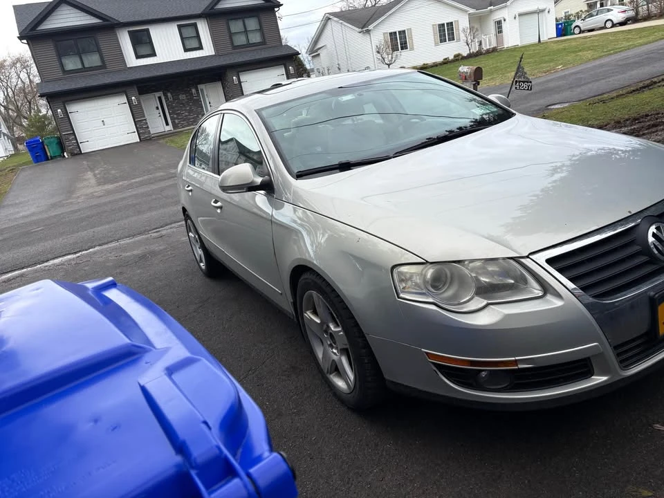 2010 Volkswagen Passat - Image 6 of 15