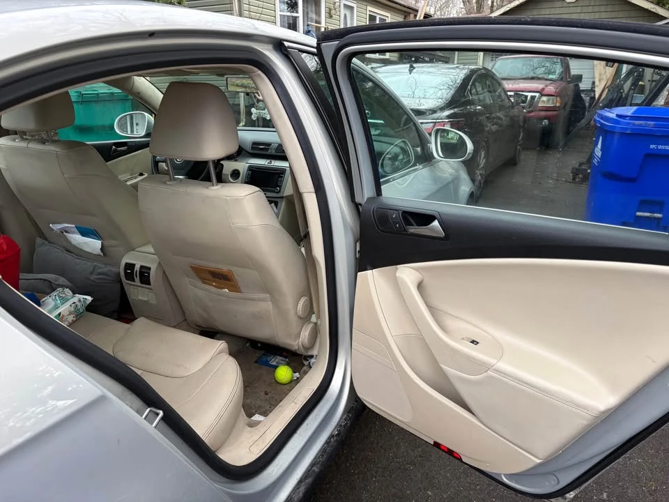 2010 Volkswagen Passat - Image 14 of 15