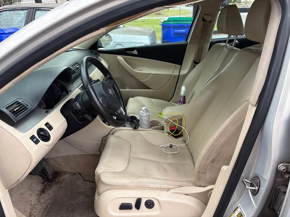 2010 Volkswagen Passat - Image 7 of 15