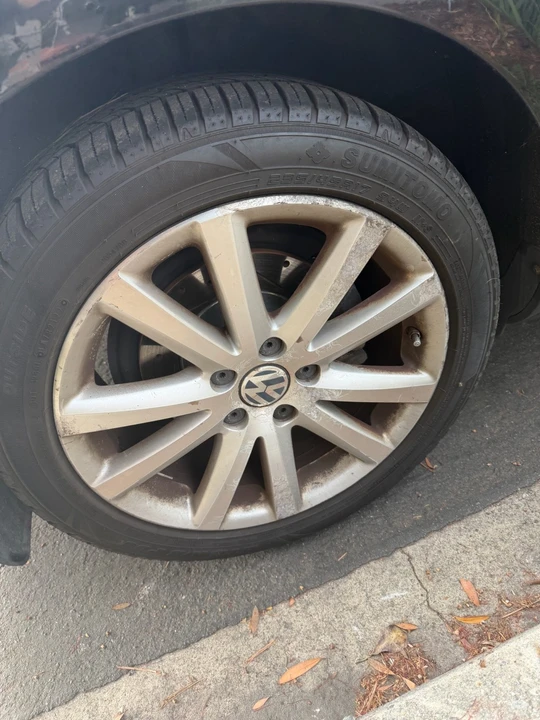 2010 Volkswagen Passat - Image 12 of 20