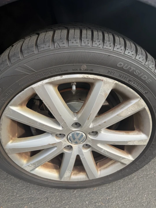2010 Volkswagen Passat - Image 11 of 20