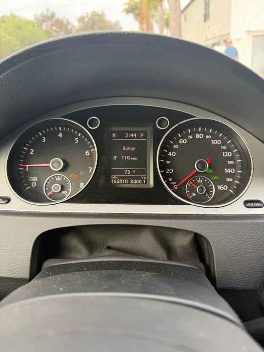 2010 Volkswagen Passat - Image 14 of 20