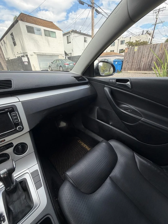 2010 Volkswagen Passat - Image 4 of 20