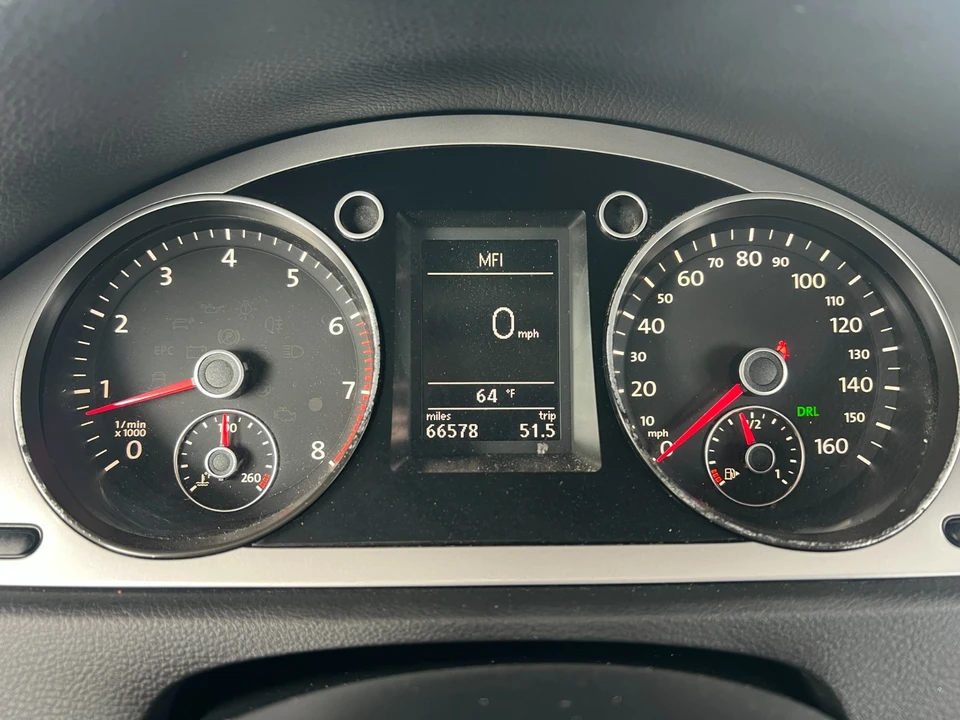 2010 Volkswagen Passat - Image 19 of 20