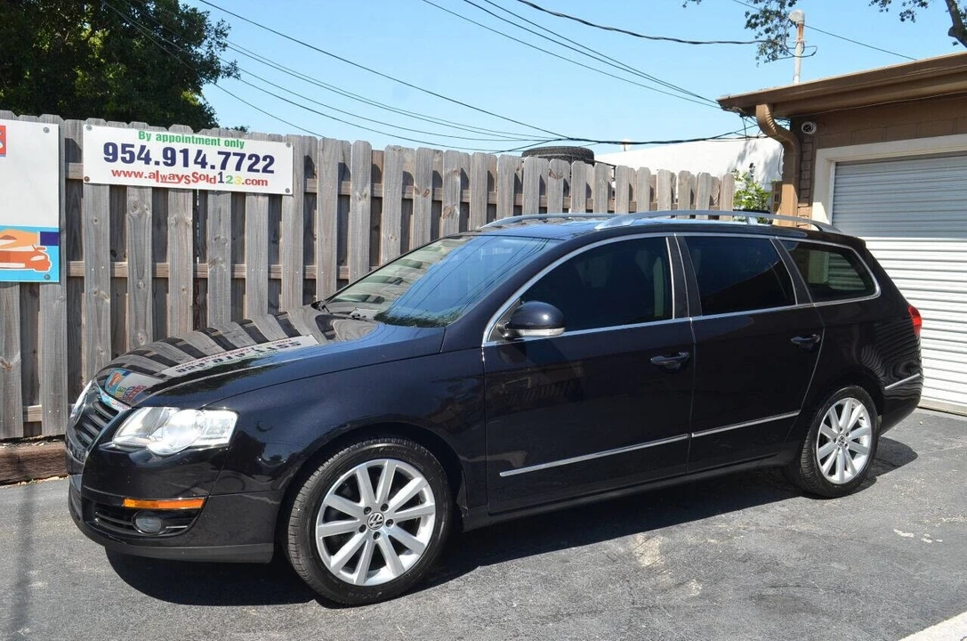 2010 Volkswagen Passat - Image 7 of 12