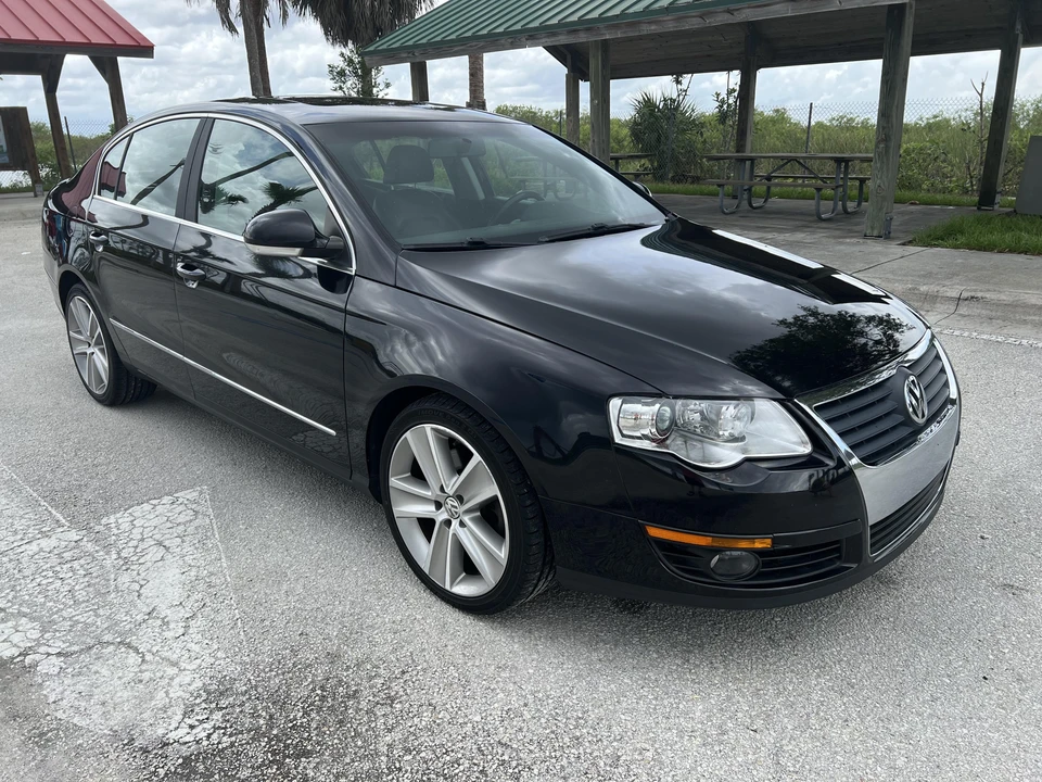 2010 Volkswagen Passat - Image 21 of 31