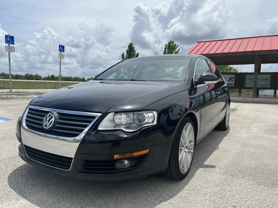 2010 Volkswagen Passat - Image 6 of 31