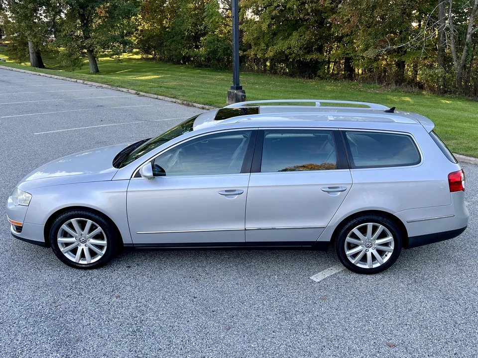 2010 Volkswagen Passat - Image 16 of 31