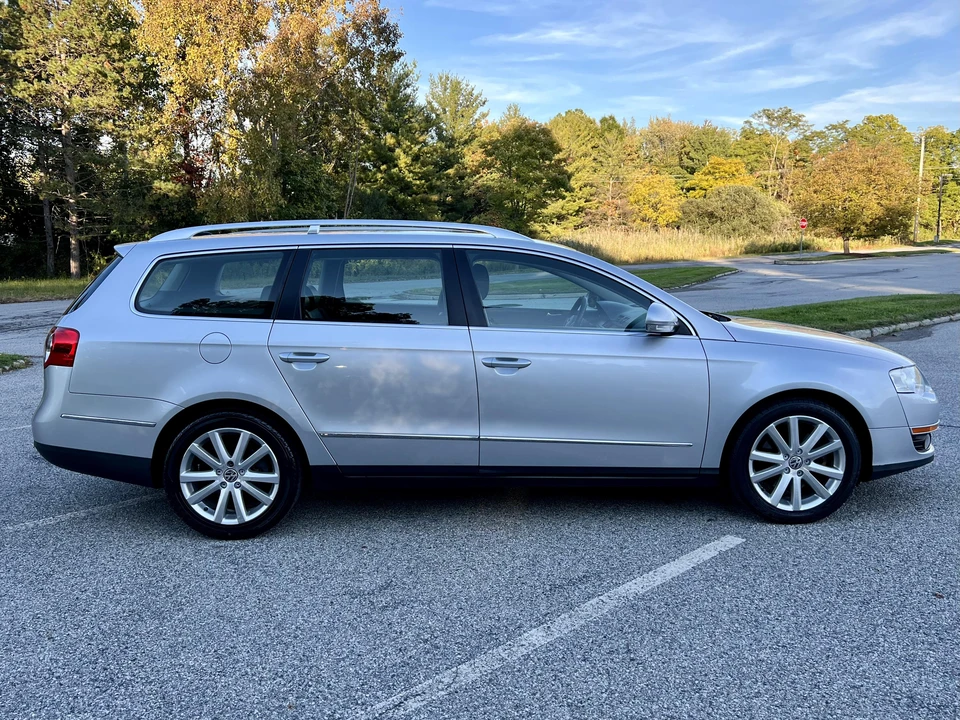 2010 Volkswagen Passat - Image 30 of 31
