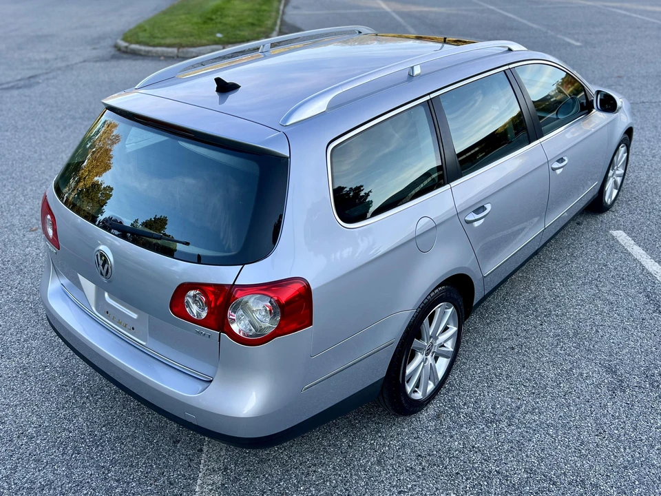 2010 Volkswagen Passat - Image 24 of 31