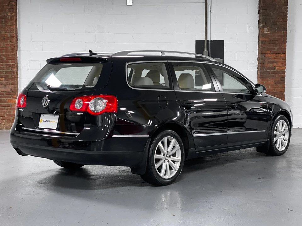 2010 Volkswagen Passat - Image 13 of 31
