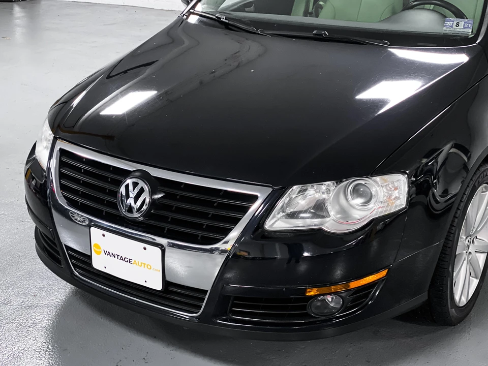 2010 Volkswagen Passat - Image 24 of 31