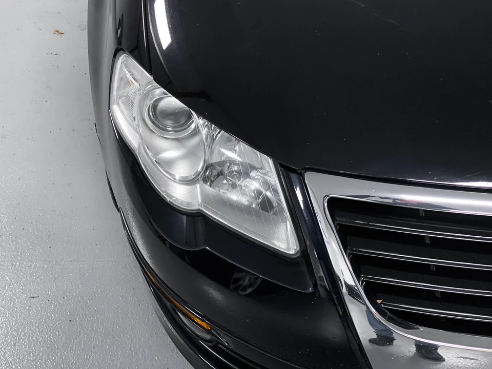 2010 Volkswagen Passat - Image 19 of 31
