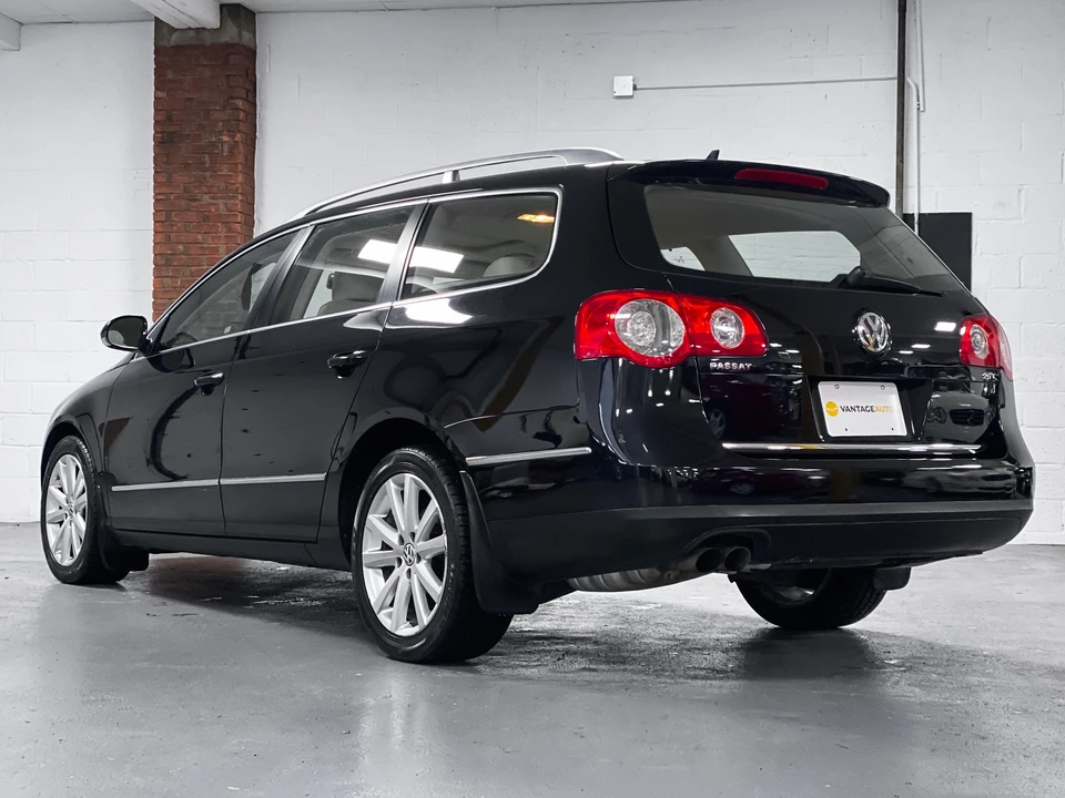 2010 Volkswagen Passat - Image 9 of 31