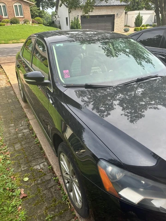 2010 Volkswagen Passat - Image 3 of 3