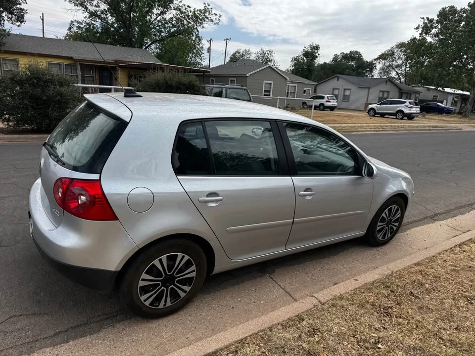 2010 Volkswagen Golf Mk5 - Image 2 of 7