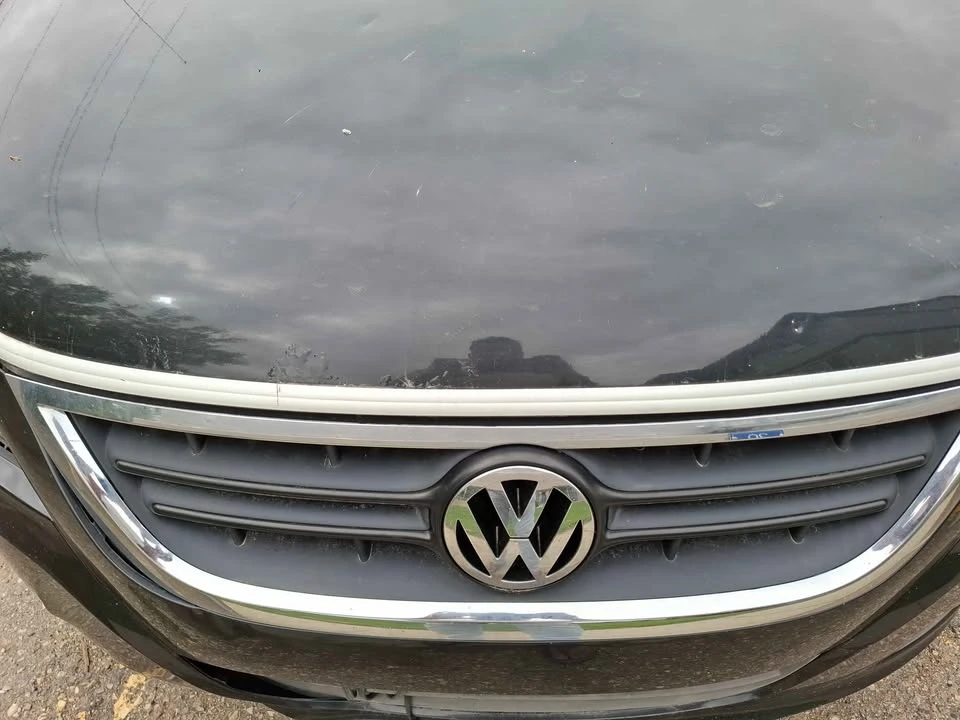 2010 Volkswagen Routan - Image 4 of 7