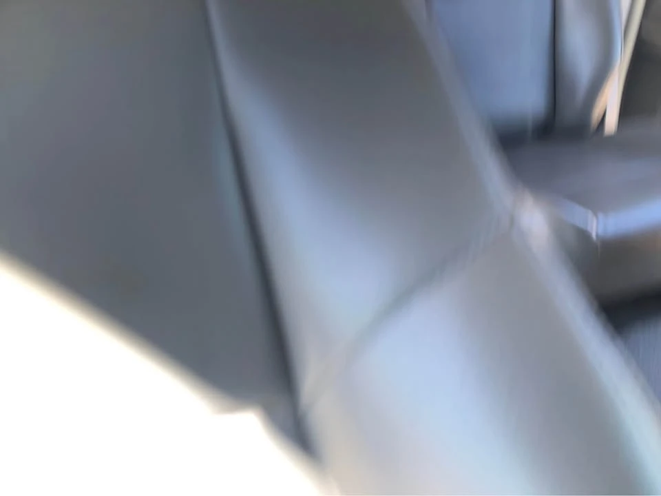 2010 Volkswagen Routan - Image 8 of 13