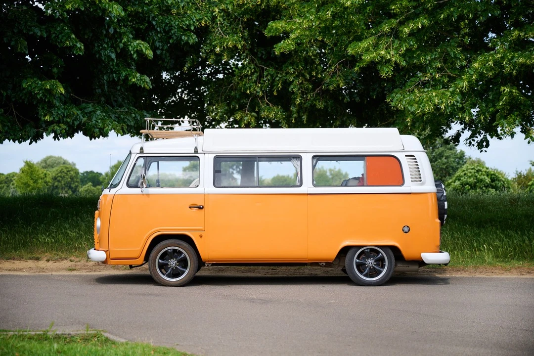 2010 Volkswagen Bay-Window Camper - Image 21 of 30