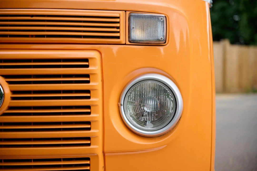 2010 Volkswagen Bay-Window Camper - Image 13 of 30