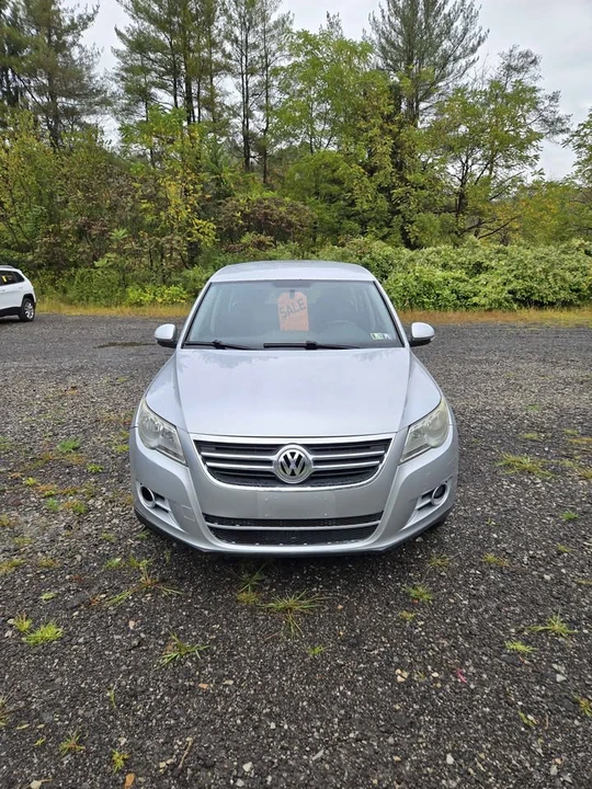 2010 Volkswagen Tiguan - Image 2 of 16