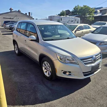 2010 Volkswagen Tiguan 2.0T SE