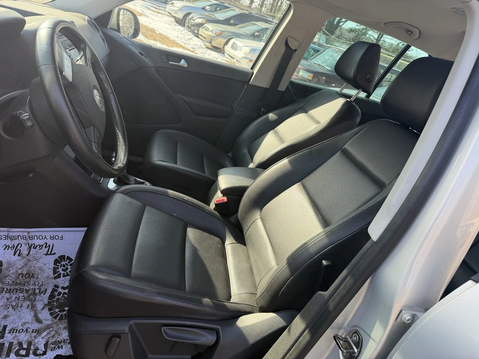 2010 Volkswagen Tiguan - Image 3 of 21