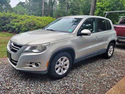 2010 Volkswagen Tiguan SE
