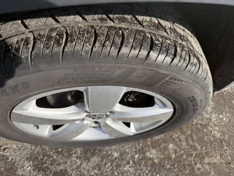 2010 Volkswagen Tiguan - Image 16 of 21