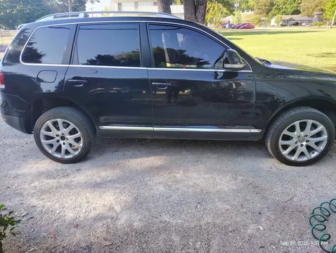 2010 Volkswagen Touareg 4door