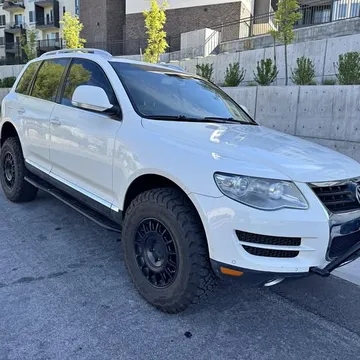 2010 Volkswagen Touareg TDI Sport Utility 4D