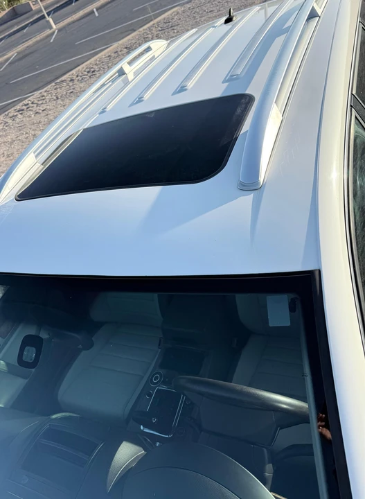 2010 Volkswagen Touareg - Image 21 of 31