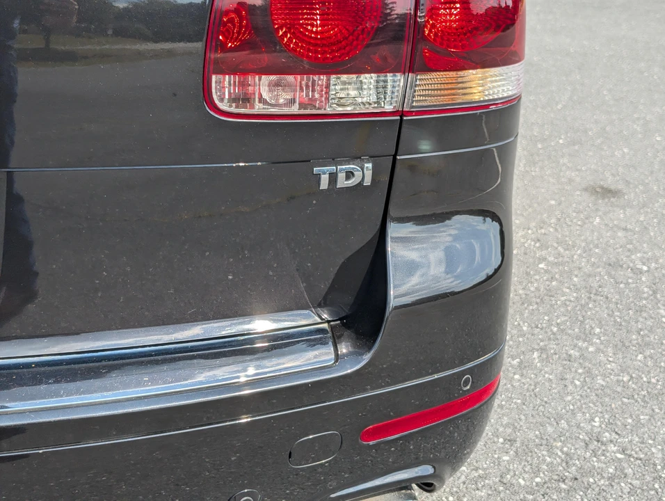 2010 Volkswagen Touareg - Image 21 of 31