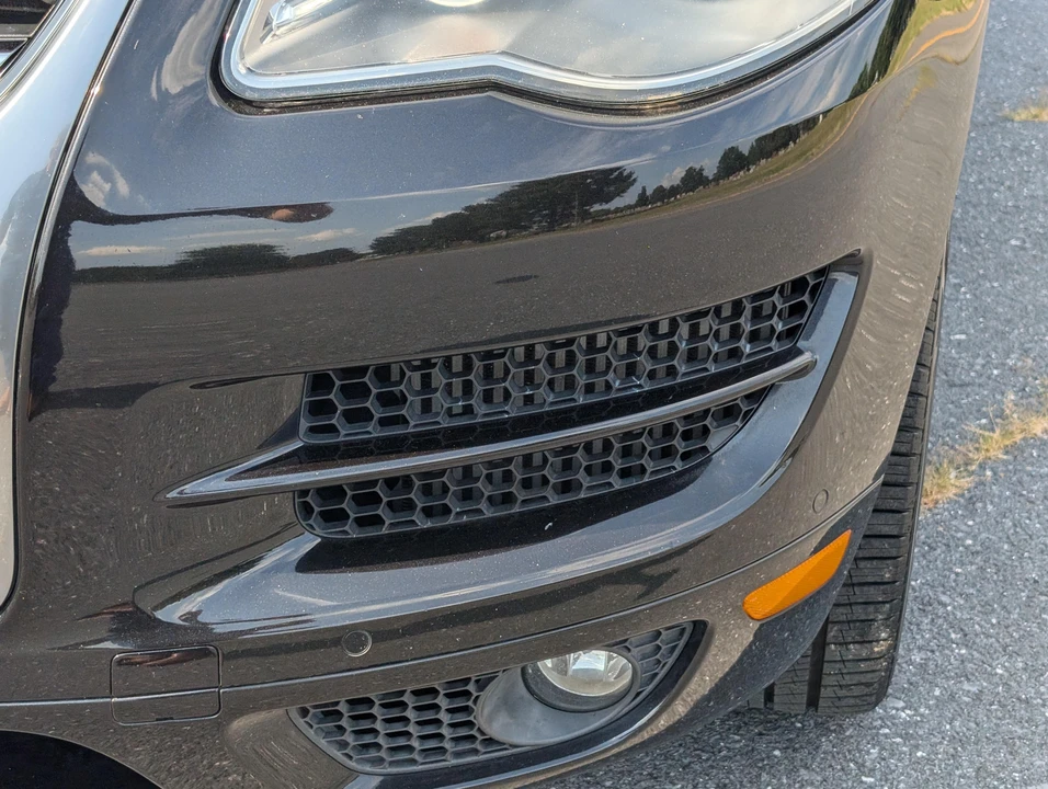 2010 Volkswagen Touareg - Image 17 of 31