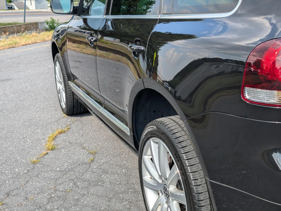 2010 Volkswagen Touareg - Image 20 of 31