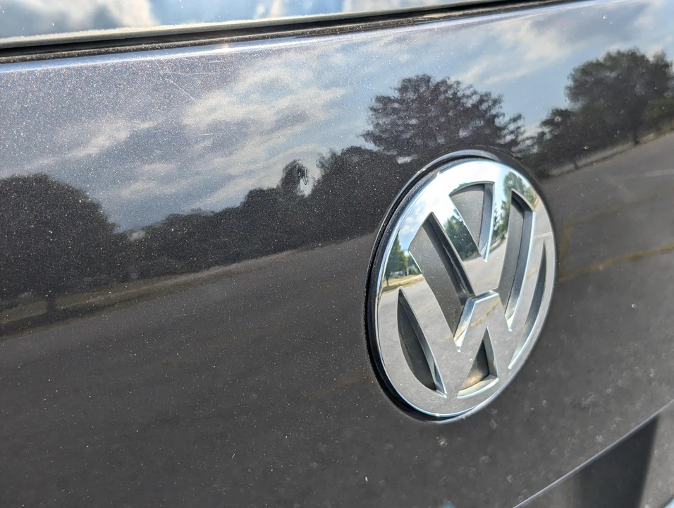 2010 Volkswagen Touareg - Image 31 of 31