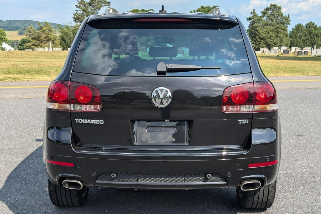 2010 Volkswagen Touareg - Image 5 of 31