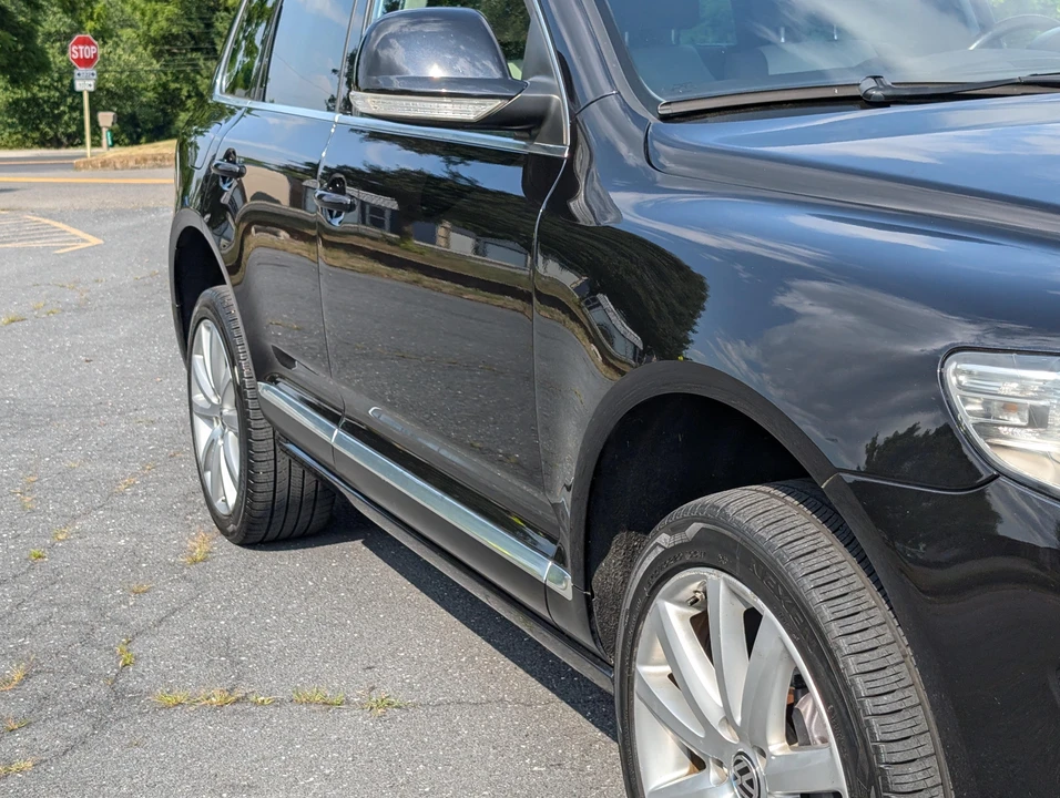 2010 Volkswagen Touareg - Image 27 of 31