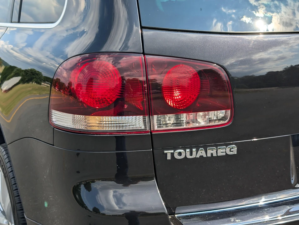 2010 Volkswagen Touareg - Image 30 of 31