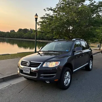 2010 Volkswagen Touareg VR6 Lux