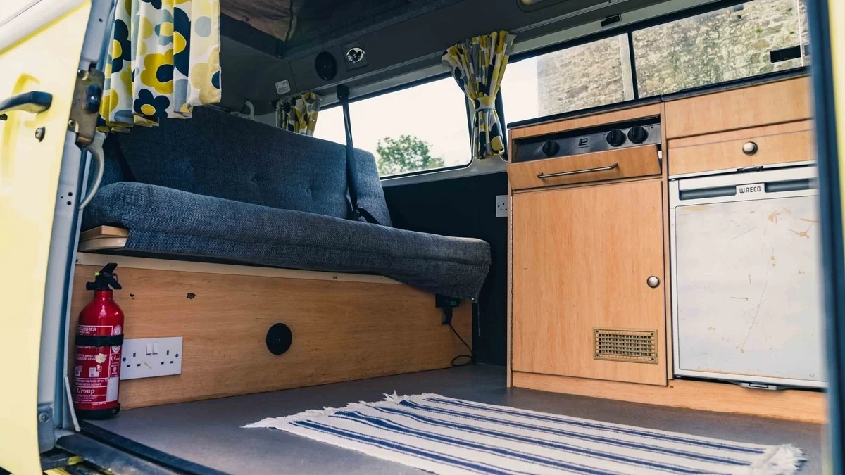 2010 Volkswagen Type 2 - Image 8 of 30