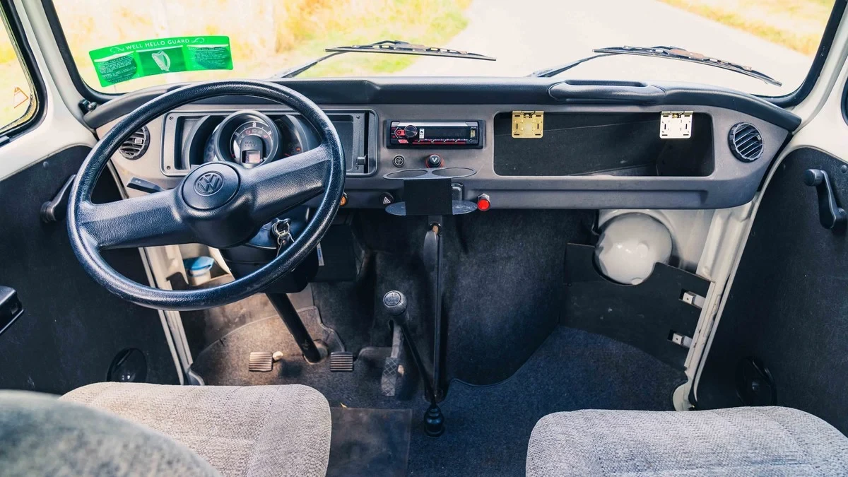 2010 Volkswagen Type 2 - Image 11 of 30