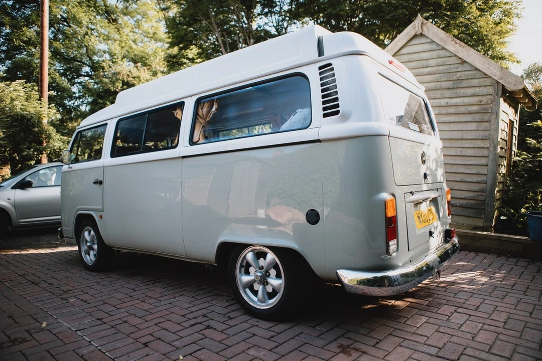 2010 Volkswagen Type 2 - Image 10 of 30