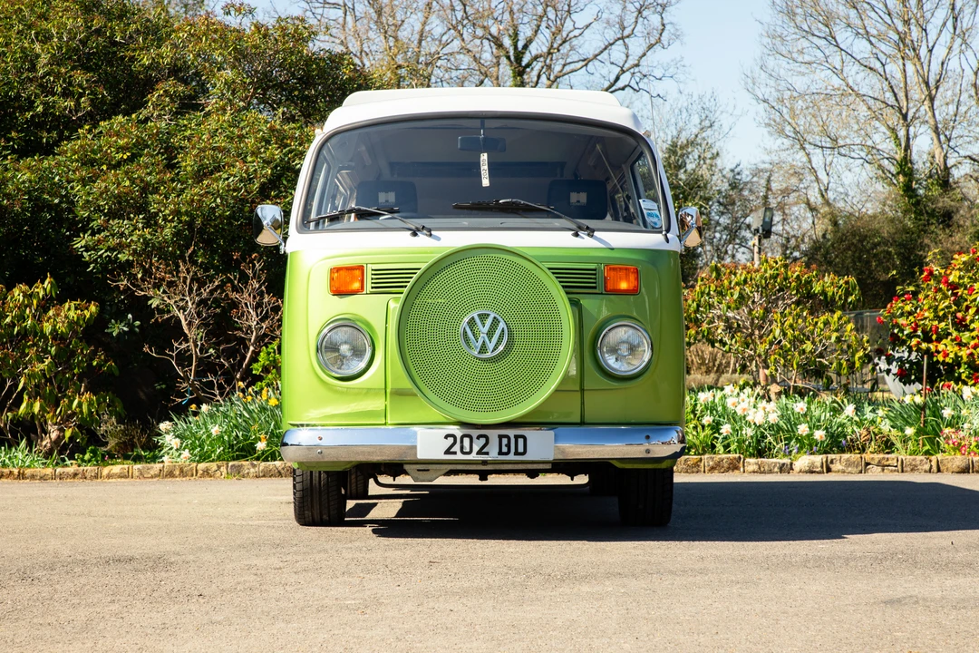 2010 Volkswagen Type 2 - Image 2 of 31