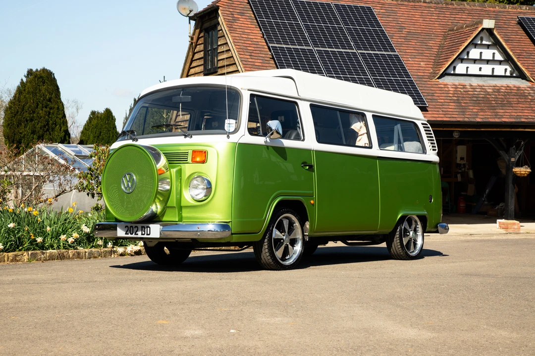 2010 Volkswagen Type 2 - Image 3 of 31