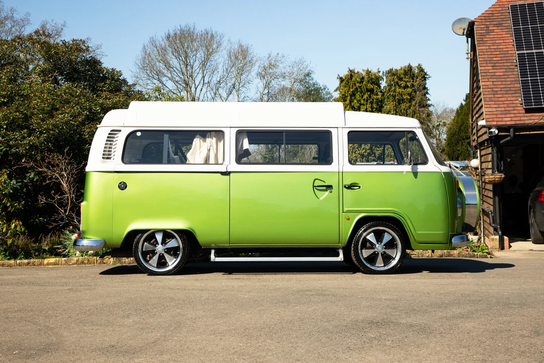 2010 Volkswagen Type 2 - Image 8 of 31